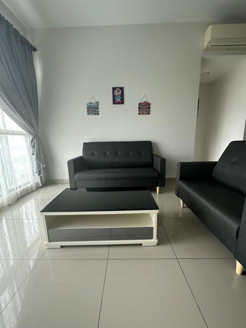 Conezion, Goft View Mid Floor, Beside Ioi Mall, Opposite Hospital Serdang, Beside Uniteen And Upm, Putrajay Pangsapuri Putrajaya
