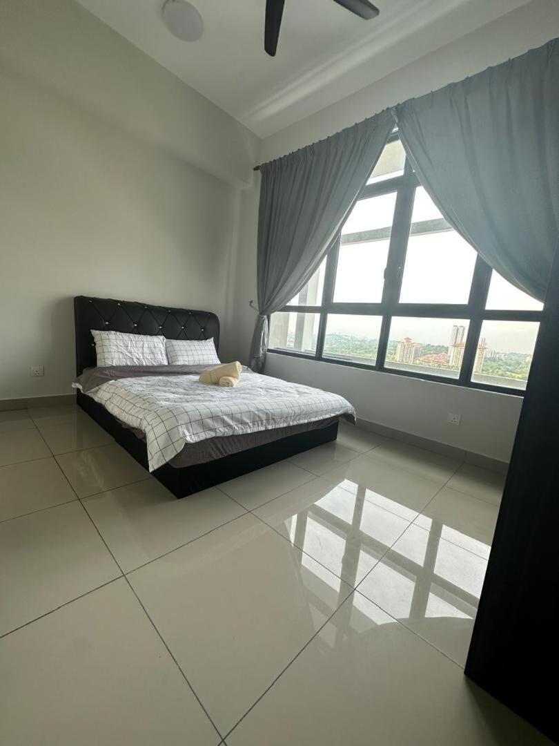Pangsapuri Conezion, Goft View Mid Floor, Beside Ioi Mall, Opposite Hospital Serdang, Beside Uniteen And Upm, Putrajay Putrajaya