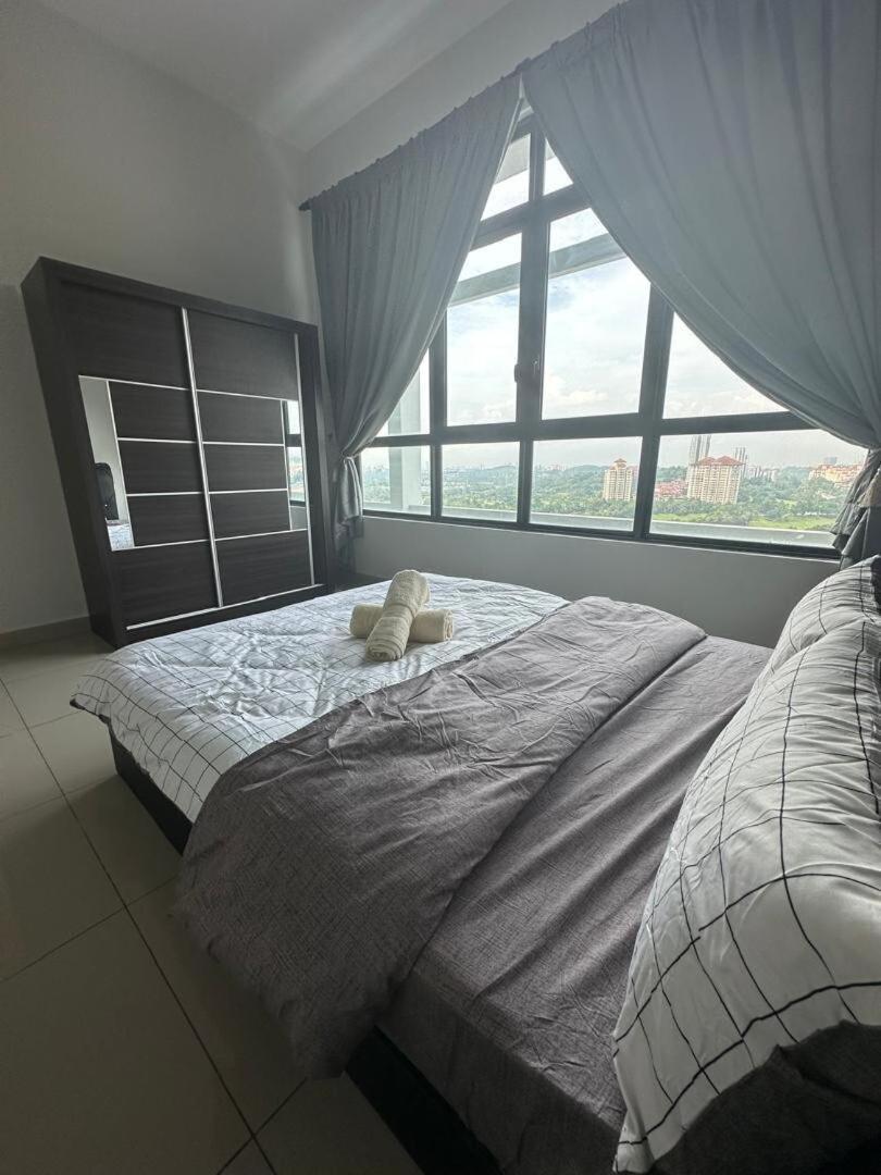 Pangsapuri Conezion, Goft View Mid Floor, Beside Ioi Mall, Opposite Hospital Serdang, Beside Uniteen And Upm, Putrajay Putrajaya
