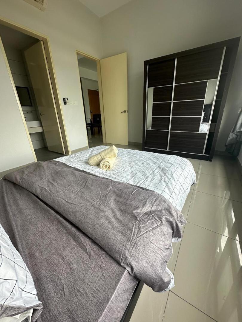 Conezion, Goft View Mid Floor, Beside Ioi Mall, Opposite Hospital Serdang, Beside Uniteen And Upm, Putrajay Pangsapuri *